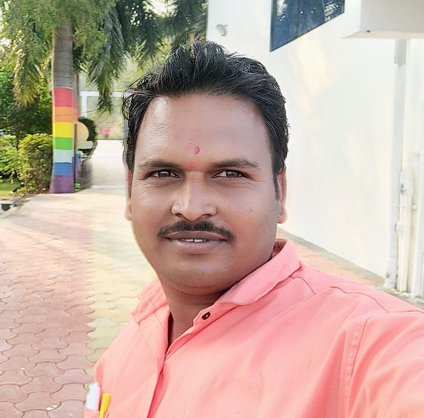 कर्मचारी